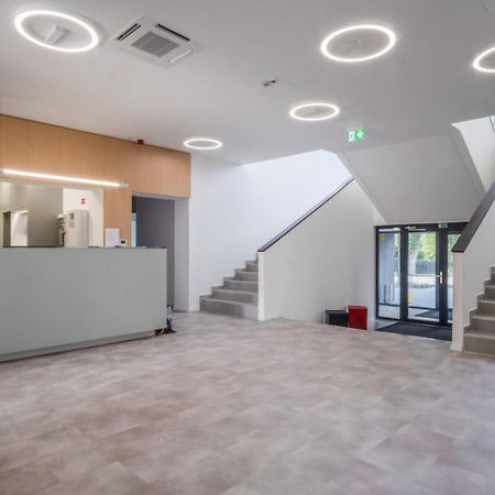 발라톤알마디 Ciszterci Rendezvenykoezpont B&B 외부 사진