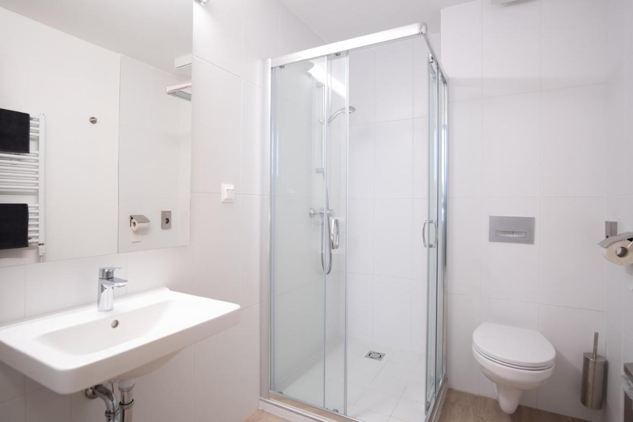 발라톤알마디 Ciszterci Rendezvenykoezpont B&B 외부 사진